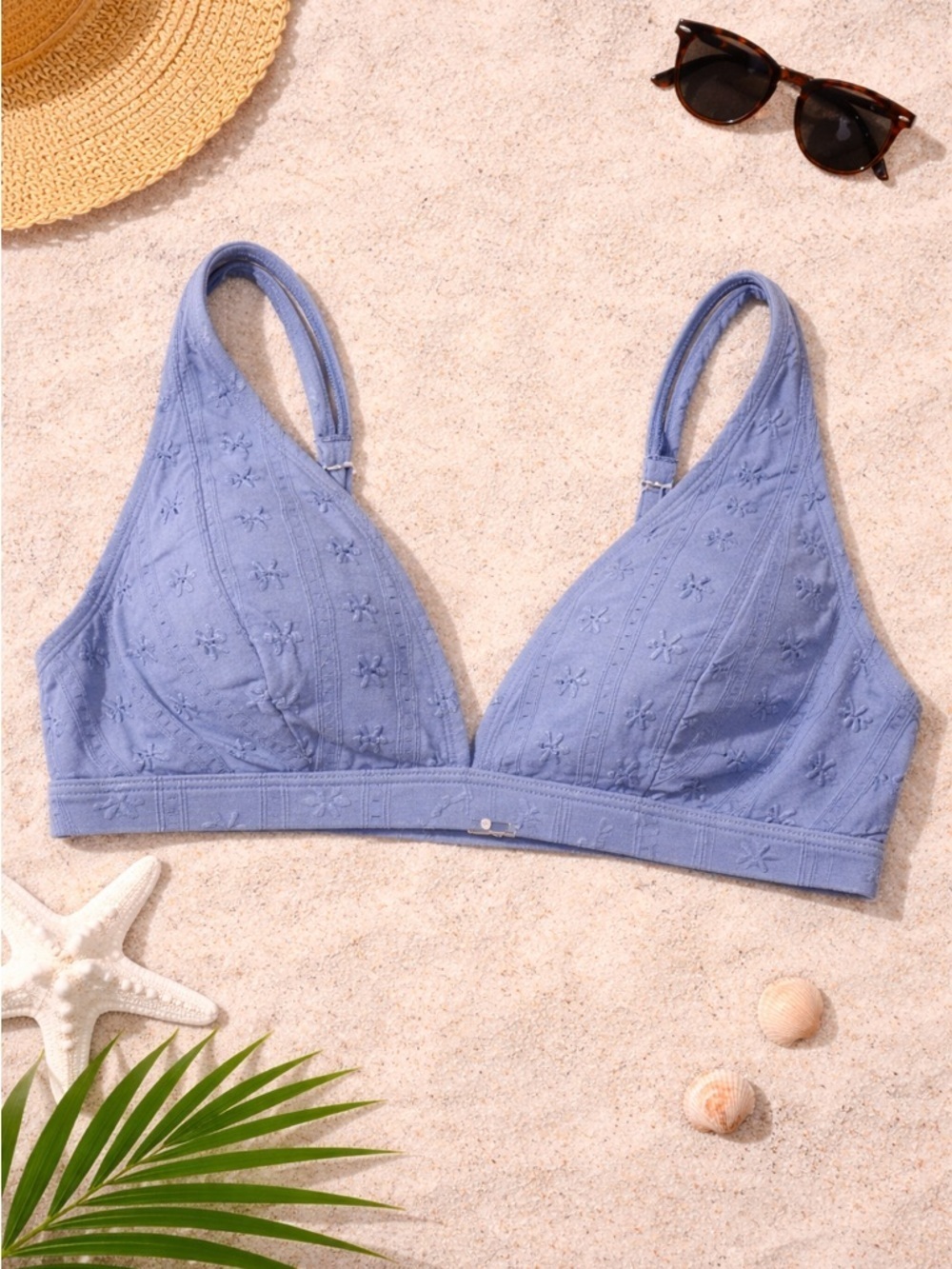Cupshe โข NWT Blue Lace Bikini Top